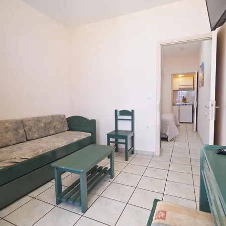 Aegealis Apartamento *